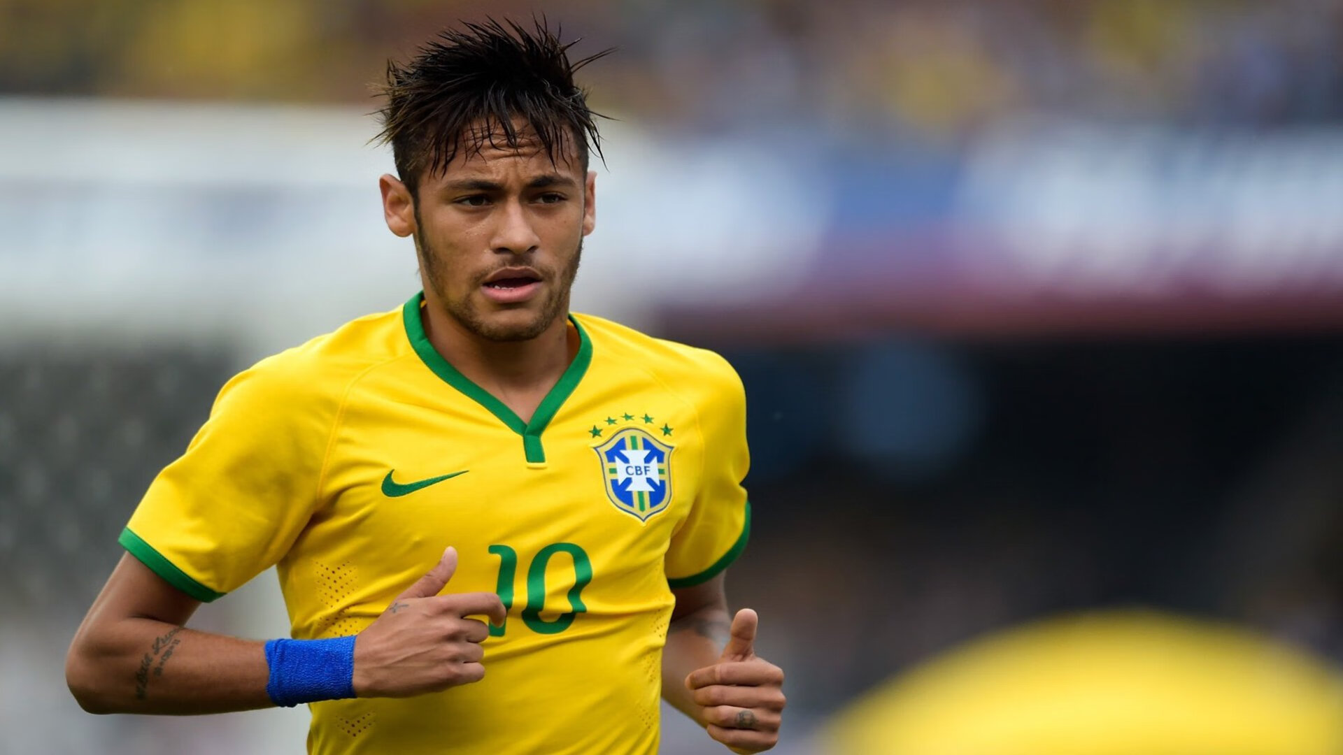 海外车迷:不同国家的赛场狂欢文化揭秘,国外汽车比赛